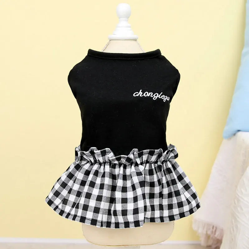 Dog Strawberry Dress Puppy Summer Clothes Luxury Dog Skirt Pet Dog Apparel Bow Dog Suspenders Chihuahua Bichon Girls Dog Costume